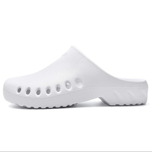 New White Unisex Garden Clog Sandals - Picture 2 of 7
